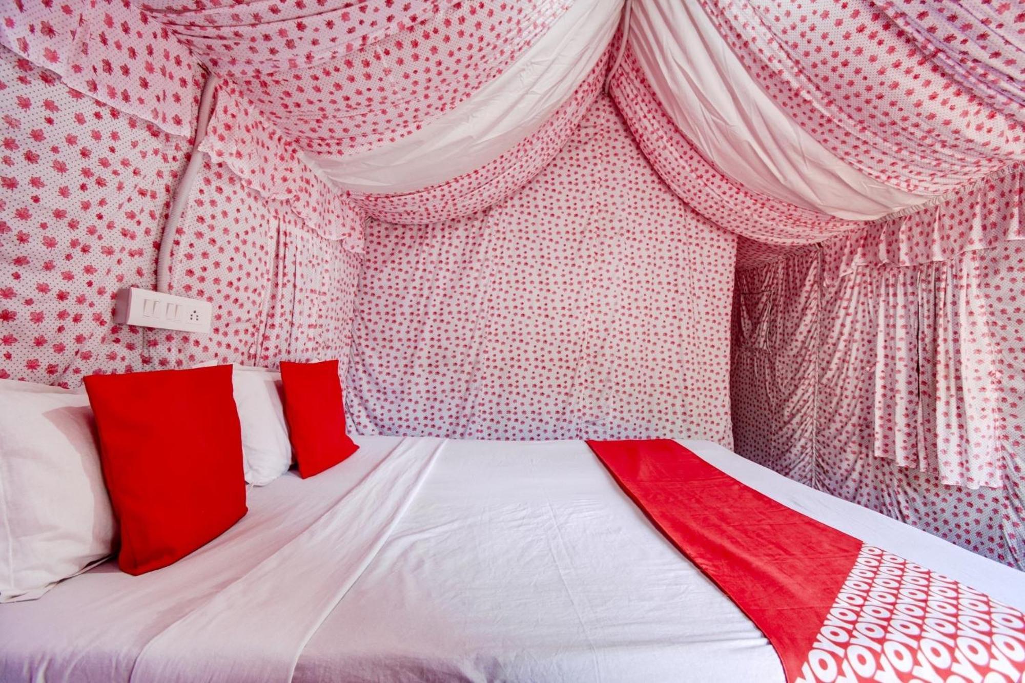 Hotel O Pine Tree Масурі Екстер'єр фото
